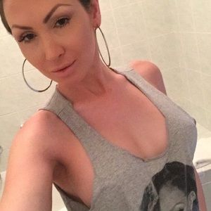 Meet your Posher, Paulina